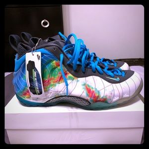 Nike Air Foamposites PRM Size 12